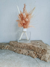 Load image into Gallery viewer, 'Feelin' Peachy' Floral Reed Diffuser